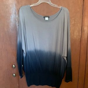 Tie dye 3/4 sleeve shirt